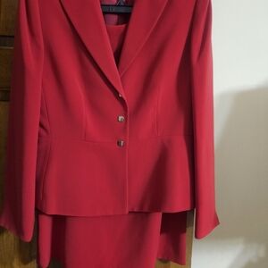 Ladies 3 pc size 10 Red suit